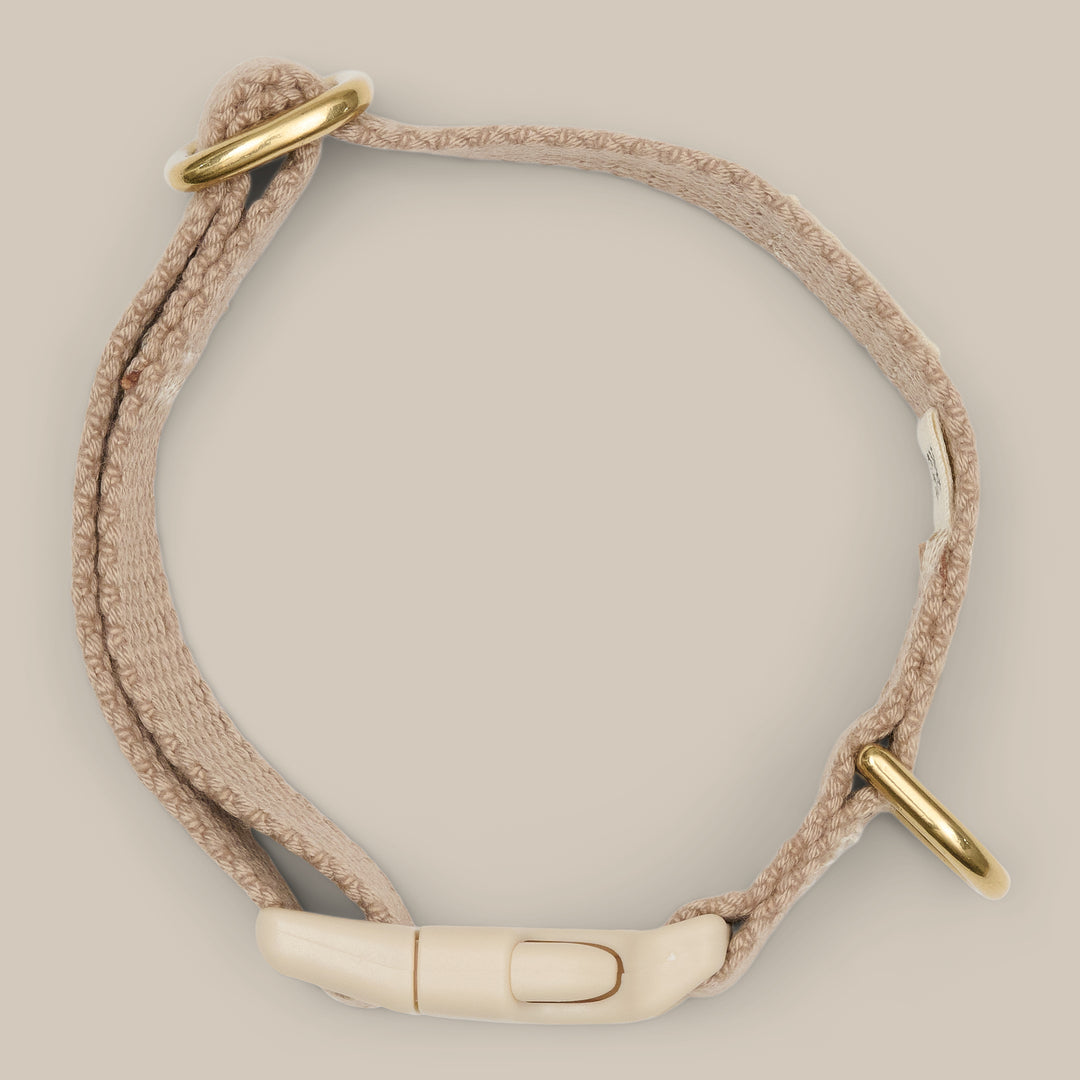 Beige / Lightweight and adjustable puppy collar