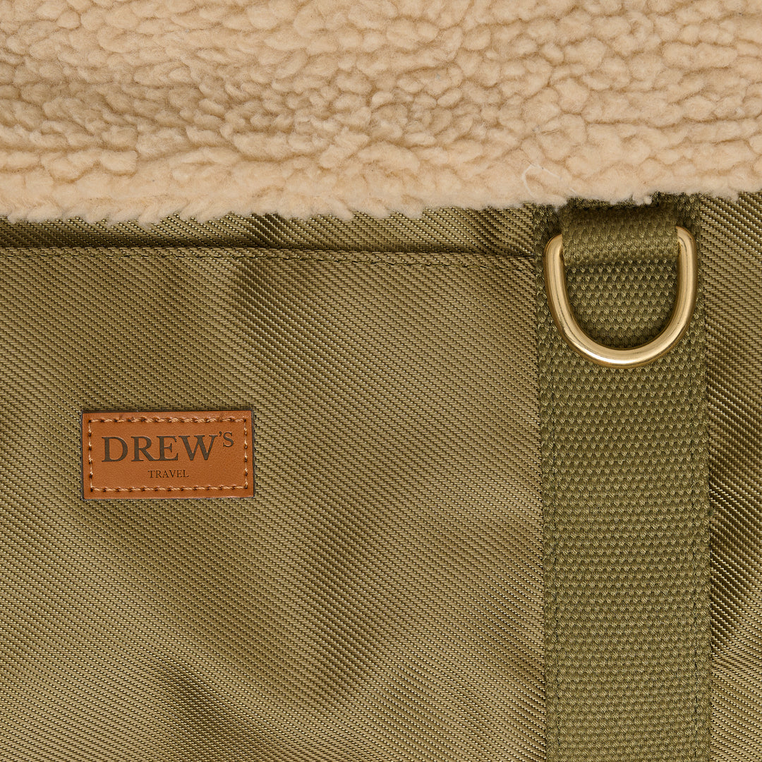 LIMITED EDITION - Olive // ​​Sportliche Hundetasche mit weichem Teddyfleece-Innenfutter