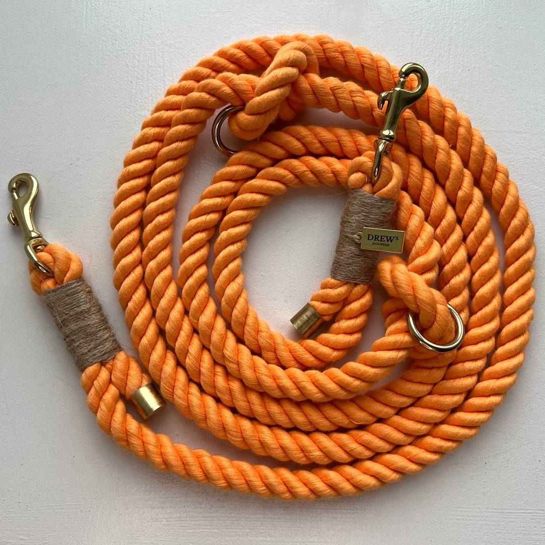 Håndfri reb hundesnor i farven peach (orange).