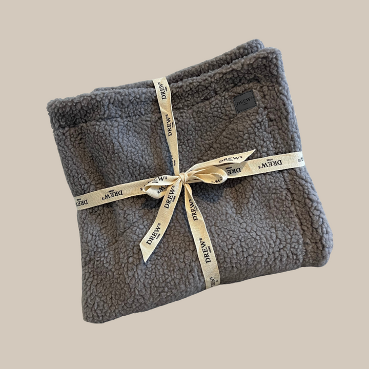 Teddy fleece tæppe i grå